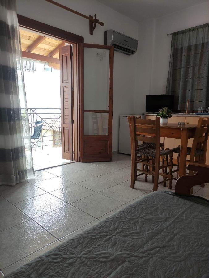 Mata'S House Apartment Скиатос Екстериор снимка